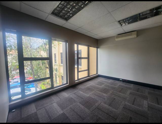 601M² OFFICE TO LET IN NOORDWYK